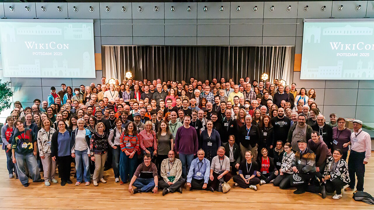 War was los bei der Wikicon. Bildtitel von Steffen Prößdorf / CC BY-SA 4.0 – Quelle: Wikimedia Commons